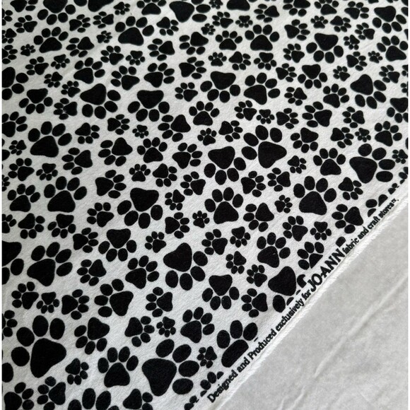 Paw Prints Flannel Fabric Black White Cotton Dog Cat Sewing Quilting Animal BTY - Picture 3 of 4